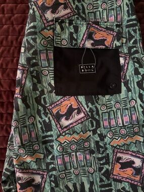 Men’s Billabong board shorts